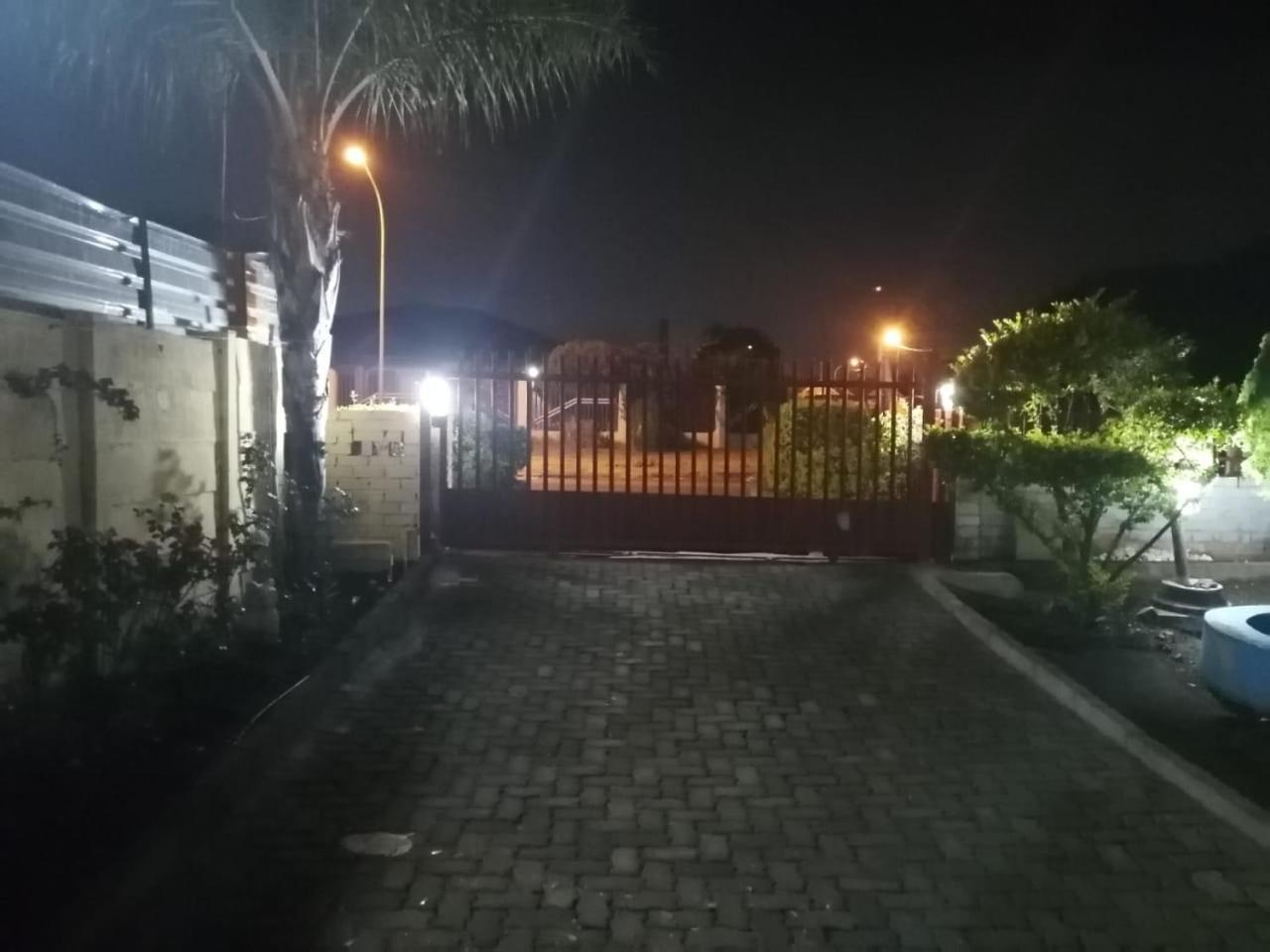 Gloria's Guests.com Homestay *